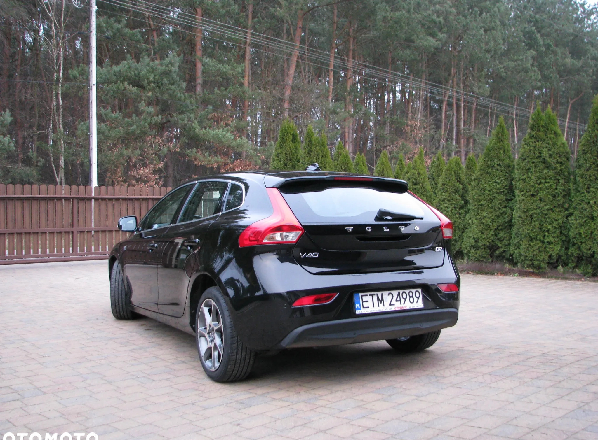 Volvo V40 cena 59900 przebieg: 110000, rok produkcji 2016 z Piotrków Trybunalski małe 301